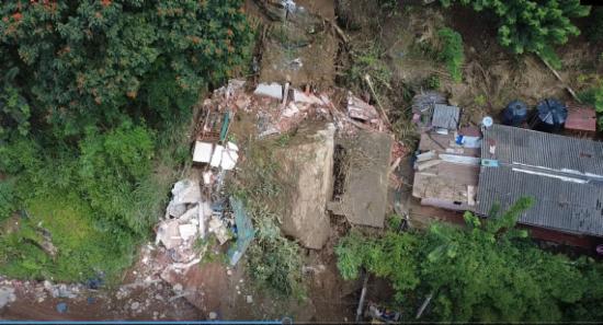 Six Dead in Kadugannawa Rockfall